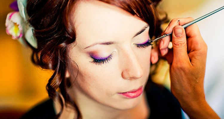 Perfume Layering Trend & Mini Sets Rise